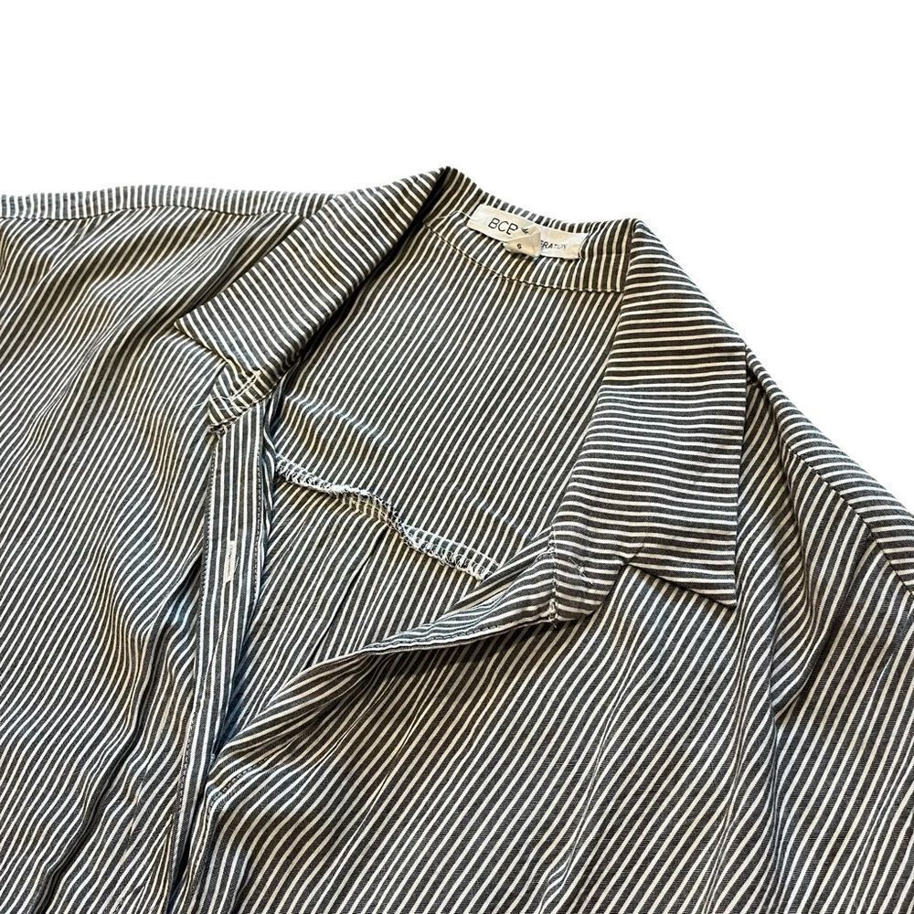 Revolve Bcbgeneration Striped Button Down Wrap He… - image 7